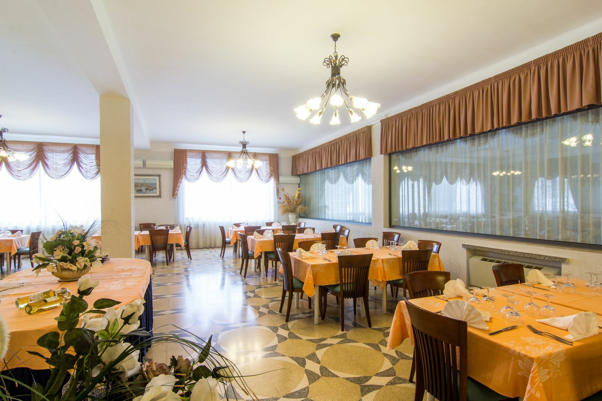 Racar Hotel ฟริโกเล ภายนอก รูปภาพ