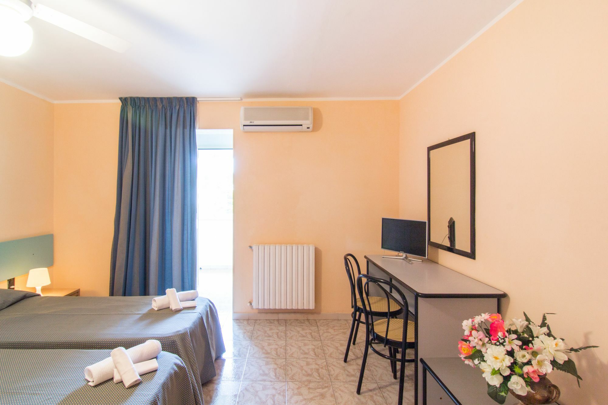 Racar Hotel ฟริโกเล ภายนอก รูปภาพ